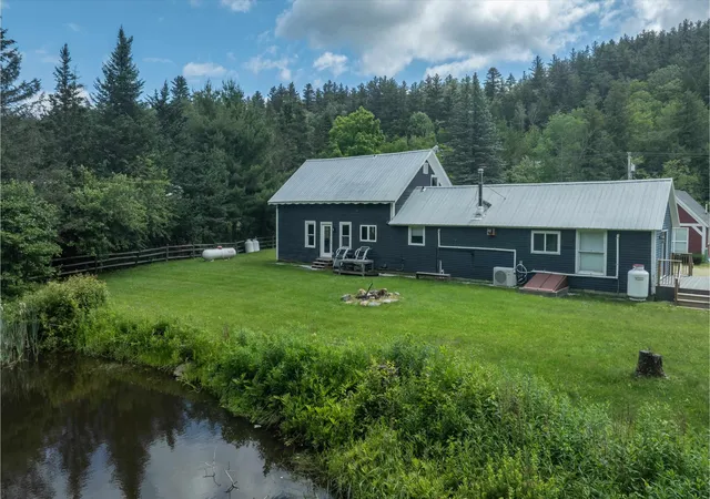Homes for sale in Dover, VT | 85 100 Rte, Dover, VT 05356 | MLS# 5097753