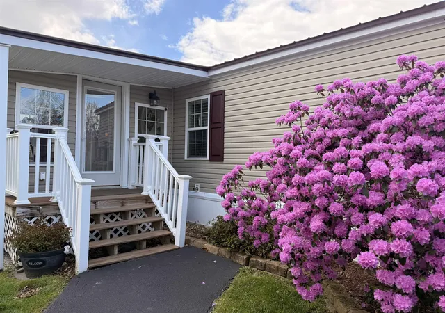 3rd image of 37 James Cir, St. Albans Town, VT 05478 | MLS# 5097772