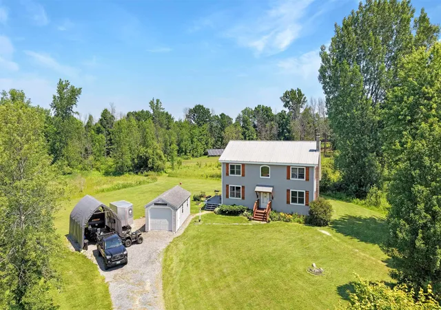 Photo 2 of Single family home for sale at 732 Station Rd, North Hero, VT 05474 | MLS# 5097785 | Listing updated on 2026-09-08
