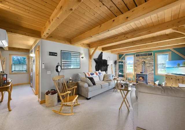 Photo 3 of Single family home for sale at 732 Station Rd, North Hero, VT 05474 | MLS# 5097785 | Listing updated on 2026-09-08