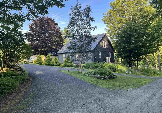 Photo 1 of Single family home for sale at 412 Hall Ranch Rd, Grafton, VT 05146 | MLS# 5097786 | Listing updated on 2026-07-10