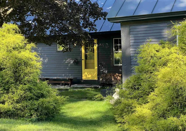 Photo 3 of Single family home for sale at 412 Hall Ranch Rd, Grafton, VT 05146 | MLS# 5097786 | Listing updated on 2026-07-10