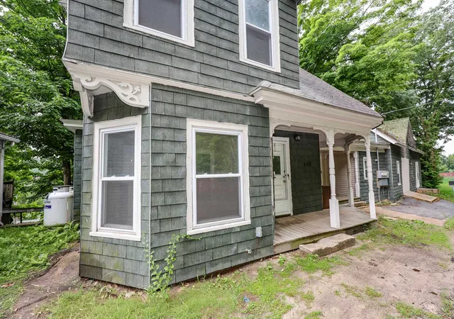 Homes for sale in Hooksett, NH | 449 W River Rd, Hooksett, NH 03106 | MLS# 5097795