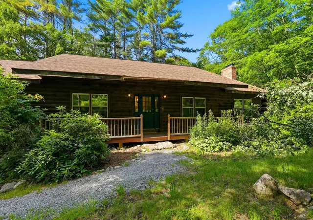 Homes for sale in Warner, NH | 304 Bean Rd, Warner, NH 03278 | MLS# 5097809
