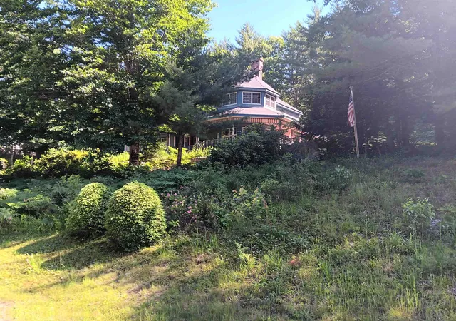 Photo 2 of Single family home for sale at 220 Grandview Rd, Conway, NH 03818 | MLS# 5097832 | Listing updated on 2026-07-24
