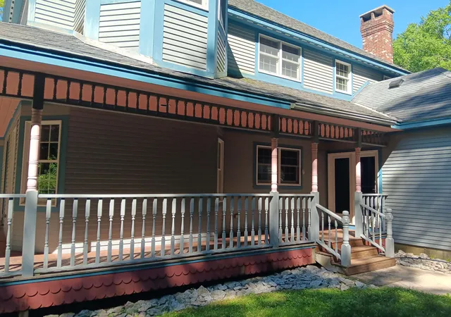 Photo 2 of Single family home for sale at 220 Grandview Rd, Conway, NH 03818 | MLS# 5097832 | Listing updated on 2026-07-24