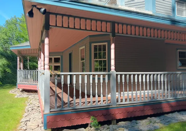 Photo 3 of Single family home for sale at 220 Grandview Rd, Conway, NH 03818 | MLS# 5097832 | Listing updated on 2026-07-24