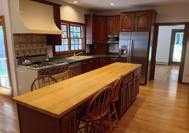 Photo 4 of Single family home for sale at 220 Grandview Rd, Conway, NH 03818 | MLS# 5097832 | Listing updated on 2026-07-24