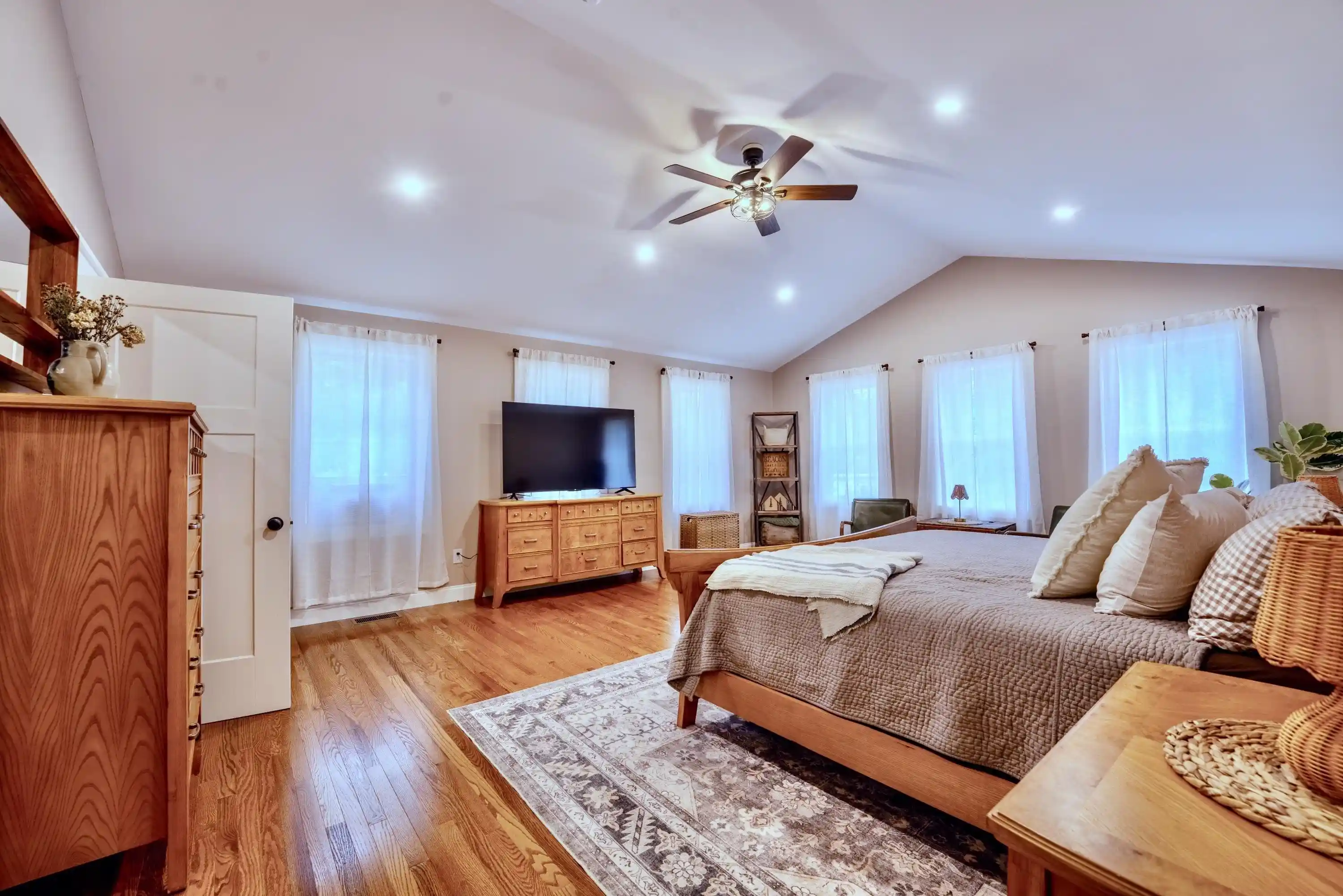 Photo 2 of Single family home for sale at 3421 River Rd, Plymouth, NH 03264 | MLS# 5097836 | Listing updated on 2026-10-27