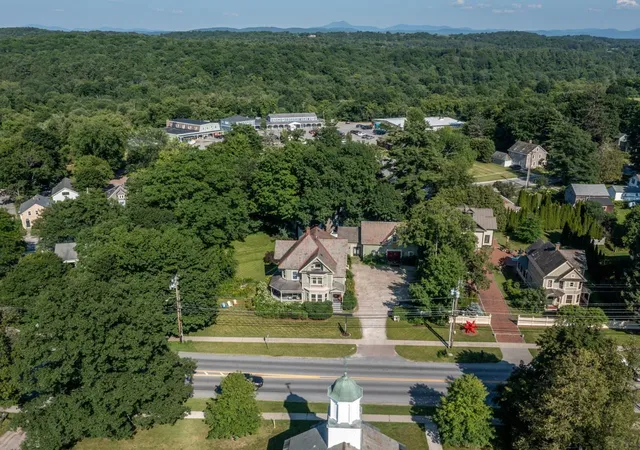 Homes for sale in Shelburne, VT | 5347 Shelburne Rd, Shelburne, VT 05482 | MLS# 5097854