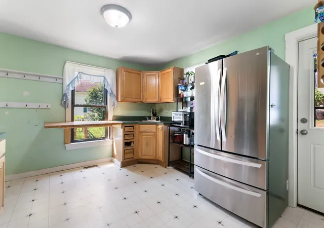 Homes for sale in Brattleboro, VT | 455 South Main St, Brattleboro, VT 05301 | MLS# 5097858