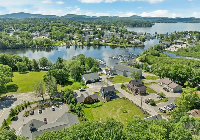 Homes for sale in Wolfeboro, NH | 46 King St, Wolfeboro, NH 03894 | MLS# 5097883