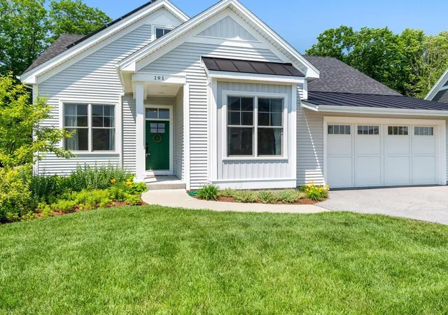 3rd image of 191 Elmore St, Shelburne, VT 05482 | MLS# 5097903