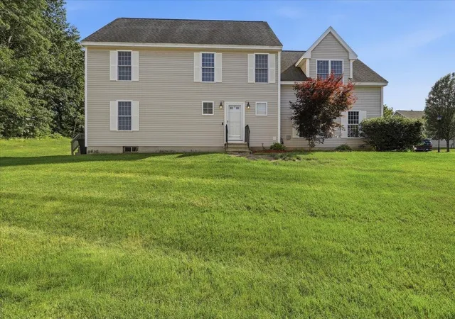 Photo 2 of Sale Pending at 161 Forest Hill Wy #43, Manchester, NH 03109 | MLS# 5097916 | Listing updated on 2026-09-16