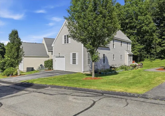 Photo 3 of Sale Pending at 161 Forest Hill Wy #43, Manchester, NH 03109 | MLS# 5097916 | Listing updated on 2026-10-24