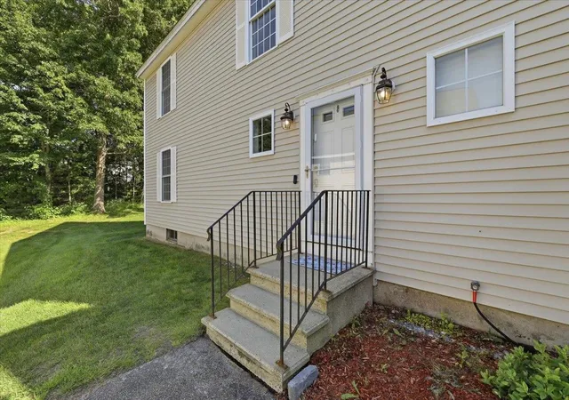 Photo 4 of Sale Pending at 161 Forest Hill Wy #43, Manchester, NH 03109 | MLS# 5097916 | Listing updated on 2026-10-24