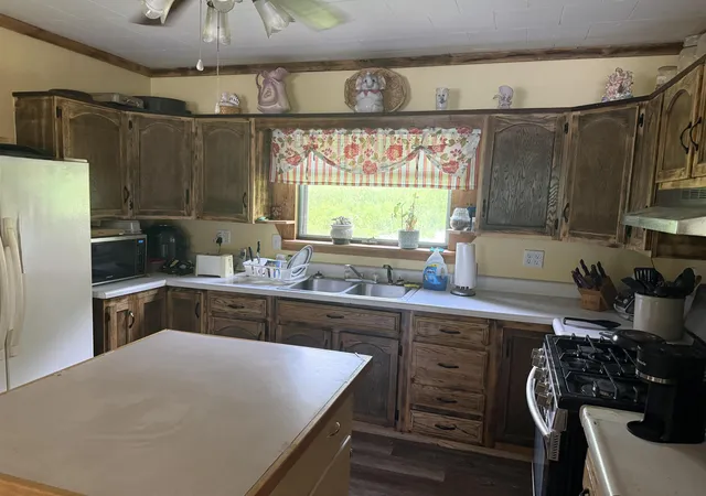 3rd image of 252 Stone Rd, Ryegate, VT 05069 | MLS# 5097929