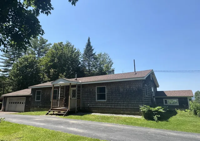 Photo 4 of Single family home for sale at 806 Maple Hill Rd, Plainfield, VT 05667 | MLS# 5097936 | Listing updated on 2026-09-18