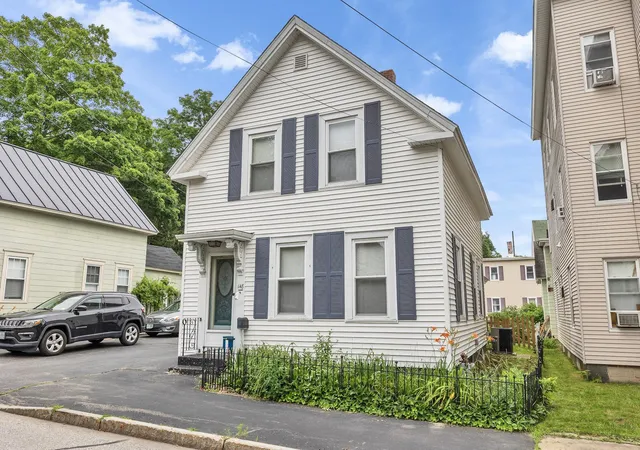 Single family home for sale at 148 Parker St, Manchester, NH 03102 | MLS# 5097941