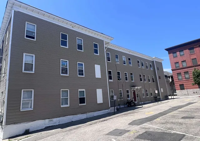 3rd image of 269 Cedar St, Manchester, NH 03103 | MLS# 5097973