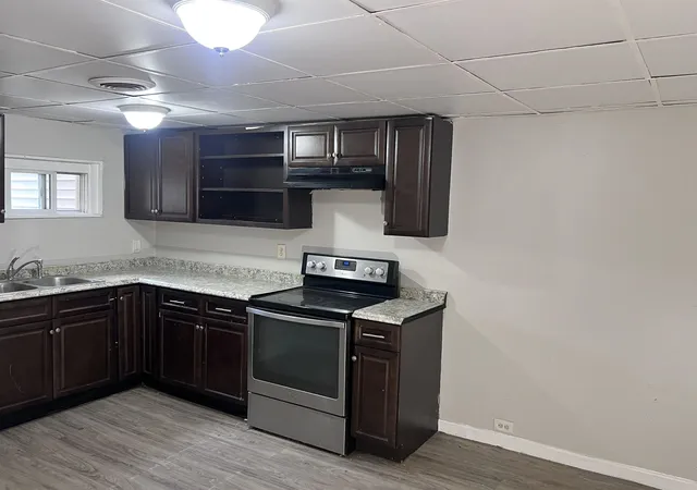 4th image of 269 Cedar St, Manchester, NH 03103 | MLS# 5097973