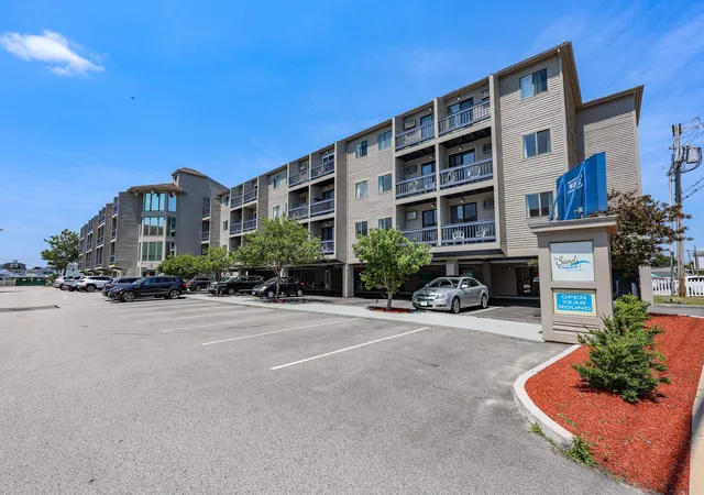 Homes for sale in Hampton, NH | 32 Ashworth Ave #437, Hampton, NH 03842 | MLS# 5097975