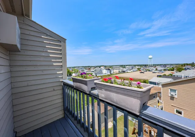 Homes for sale in Hampton, NH | 32 Ashworth Ave #437, Hampton, NH 03842 | MLS# 5097975