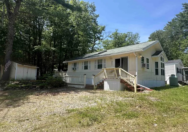 Homes for sale in Rochester, NH | 79 Ottawa Ln, Rochester, NH 03867 | MLS# 5097985