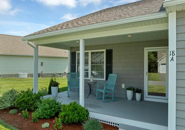 2nd image of 18 Weymouth Ct #A, Hudson, NH 03051 | MLS# 5097989