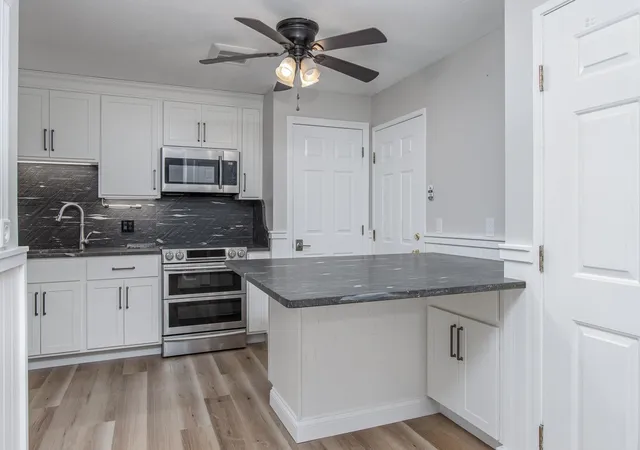 Homes for sale in Manchester, NH | 15 Northbrook Dr #Unit 1504, Manchester, NH 03102 | MLS# 5097991