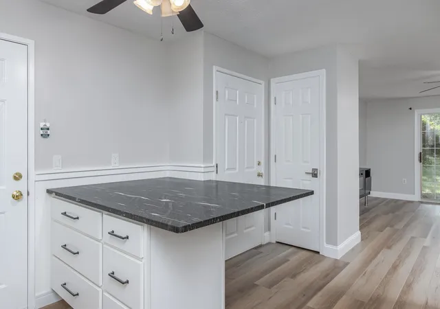 Homes for sale in Manchester, NH | 15 Northbrook Dr #Unit 1504, Manchester, NH 03102 | MLS# 5097991
