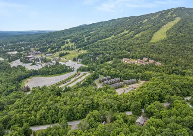 Homes for sale in West Dover, VT | 24 Snow Vidda Loop, West Dover, VT 05356 | MLS# 5098007