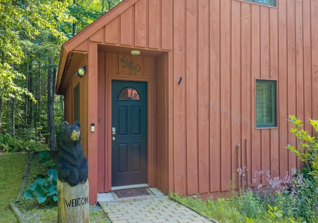 Photo 3 of Single family home for sale at 95 Hemlock Dr, Londonderry, VT 05148 | MLS# 5098008 | Listing updated on 2026-07-23