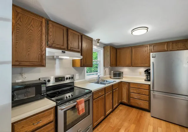 Homes for sale in Laconia, NH | 21 Spruce St, Laconia, NH 03246 | MLS# 5098009