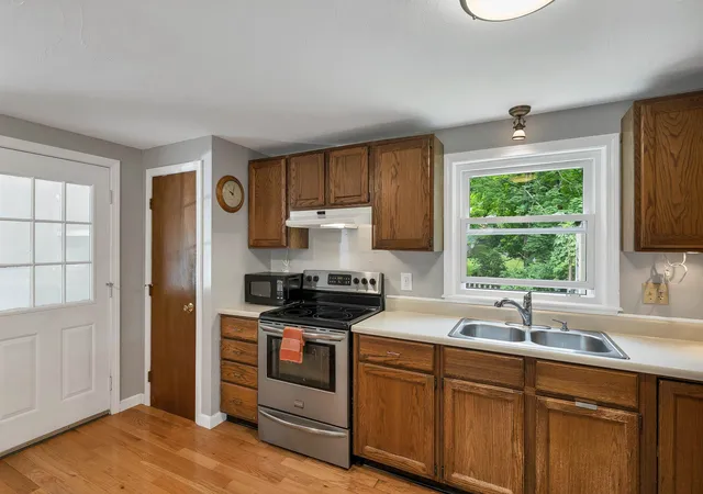 Homes for sale in Laconia, NH | 21 Spruce St, Laconia, NH 03246 | MLS# 5098009