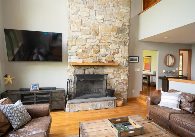 Homes for sale in Winhall, VT | 25 Benson Fuller Rd, Winhall, VT 05340 | MLS# 5098019