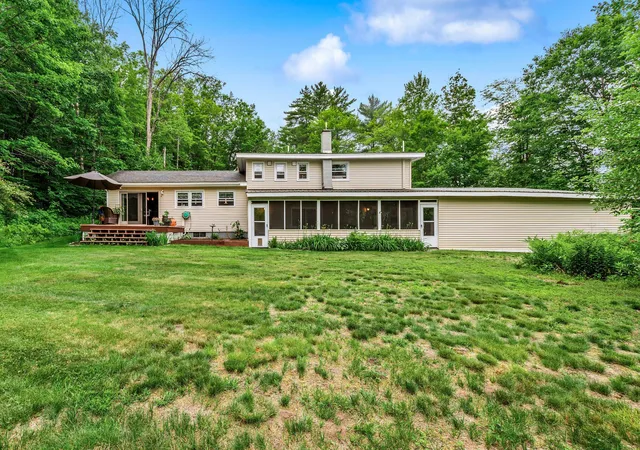 Homes for sale in Wilmot, NH | 13 Old Winslow Rd, Wilmot, NH 03287 | MLS# 5098024