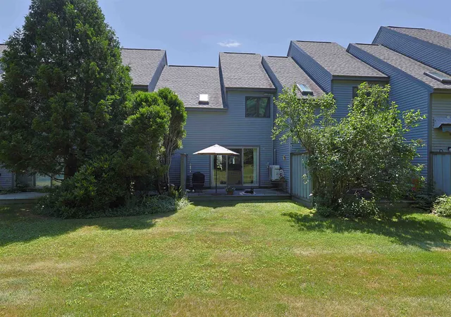 Homes for sale in Hartford, VT | 99 Heather Dr #8F, Hartford, VT 05001 | MLS# 5098038