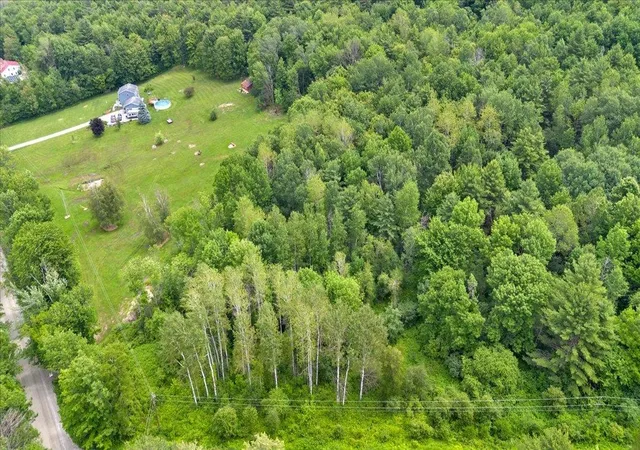 2nd image of 45 Old County Ln, Richmond, VT 05477 | MLS# 5098042