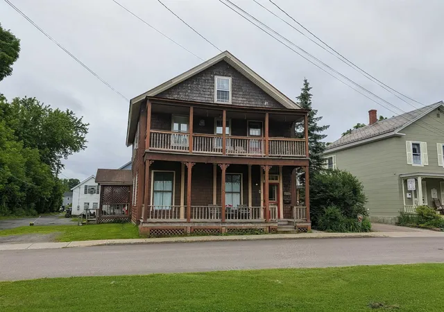 2nd image of 7 Park St, Waterbury, VT 05676 | MLS# 5098043