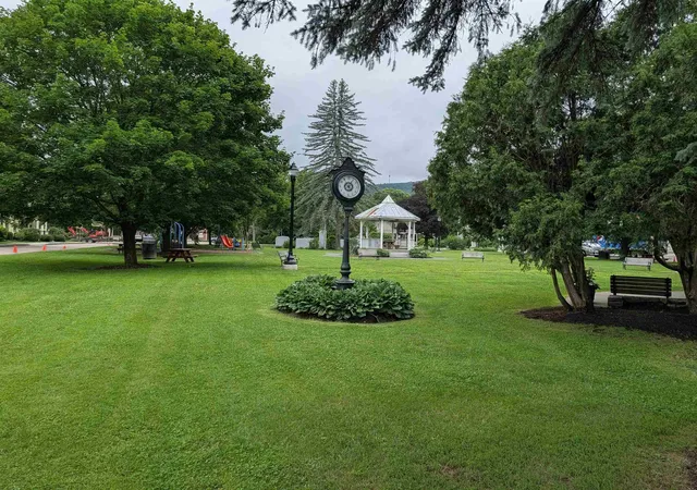 39th image of 7 Park St, Waterbury, VT 05676 | MLS# 5098043