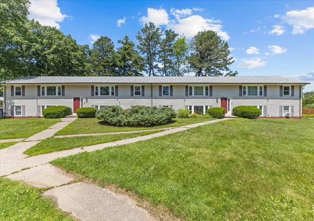 Photo 2 of Condo for sale at 78 Sand Hill Rd #6, Essex Junction, VT 05452 | MLS# 5098049 | Listing updated on 2026-09-08