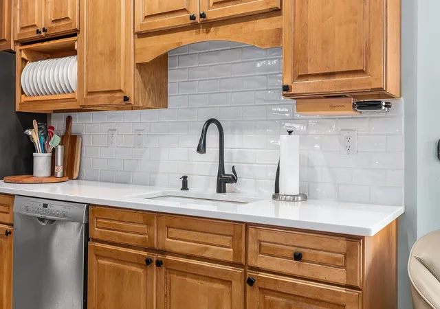 Photo 2 of Condo for sale at 6 Bay Rd #4, Newmarket, NH 03857 | MLS# 5098052 | Listing updated on 2026-07-14