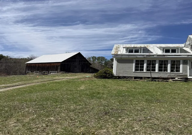 2nd image of 137 Foundry Rd, Tunbridge, VT 05077 | MLS# 5098069