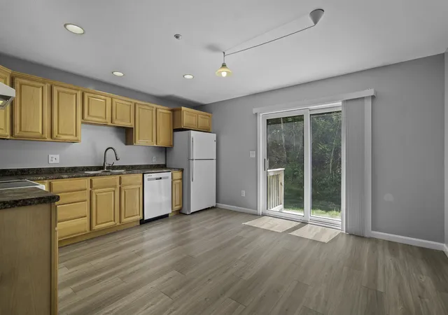 5th image of 17 Tammy Ct #B, Hudson, NH 03051 | MLS# 5098070