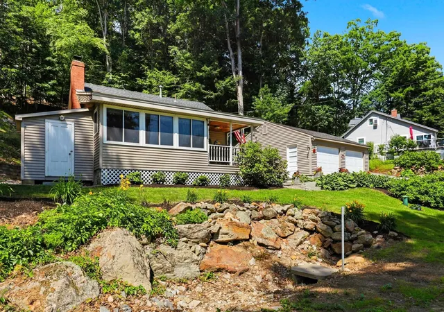 2nd image of 63 Lake Shore Dr, Center Barnstead, NH 03225 | MLS# 5098087