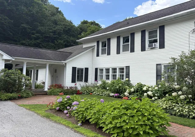 Photo 2 of Single family home for sale at 96 Sunset St, Stowe, VT 05672 | MLS# 5098089 | Listing updated on 2026-08-31