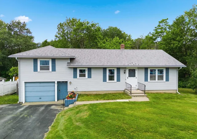 Photo 1 of Single family home for sale at 121 Charlestown Rd, Claremont, NH 03743 | MLS# 5098101 | Listing updated on 2026-07-15