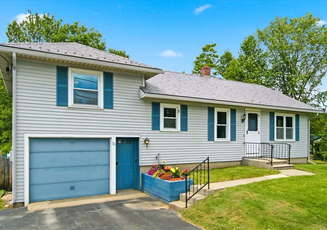 Photo 2 of Single family home for sale at 121 Charlestown Rd, Claremont, NH 03743 | MLS# 5098101 | Listing updated on 2026-07-15