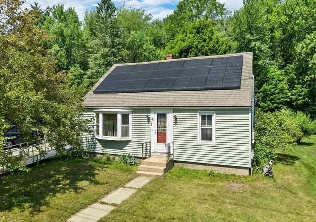 1st image of 20 Maplecrest St, Newmarket, NH 03857 | MLS# 5098117